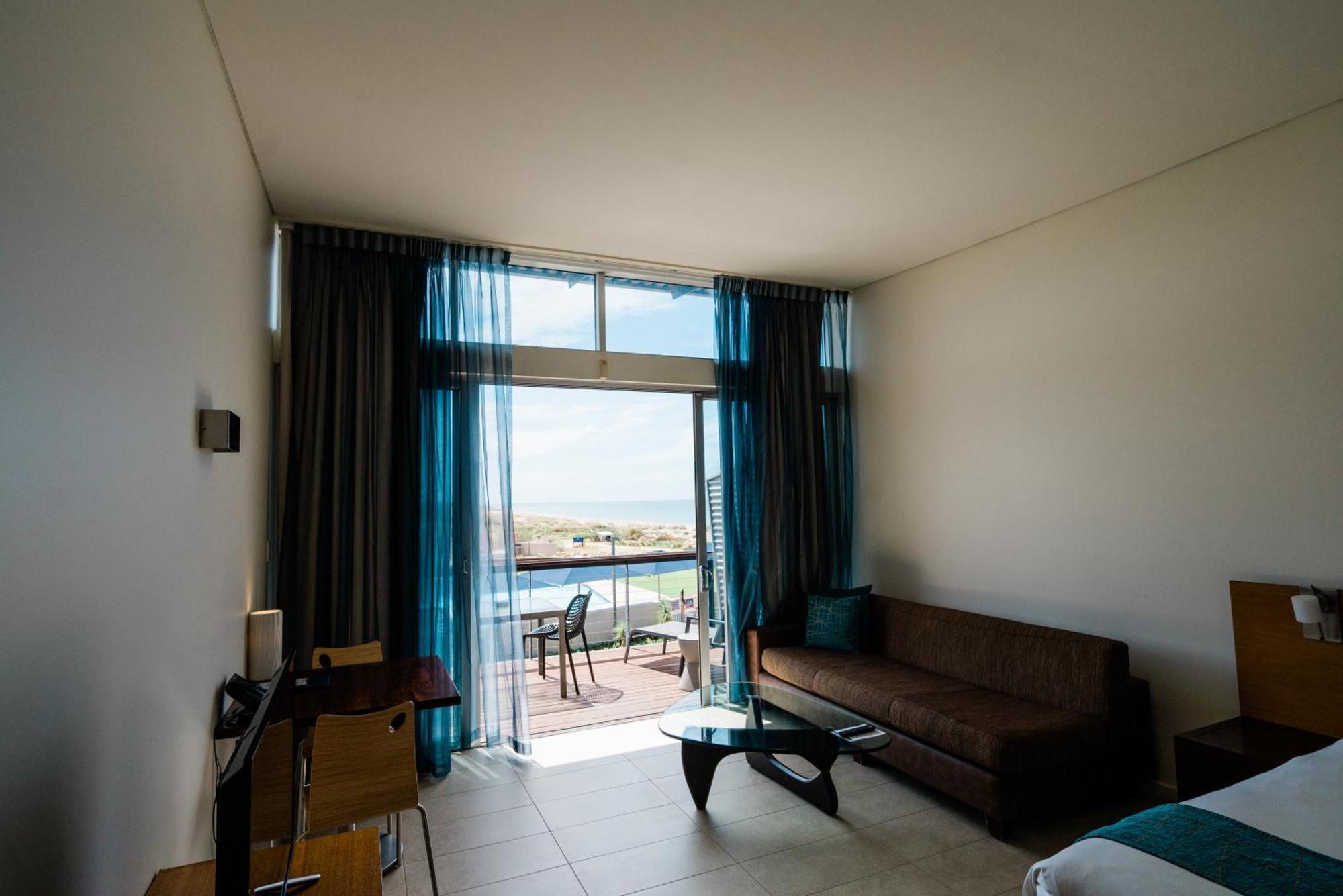 Mantarays Ningaloo Beach Resort Exmouth Room photo